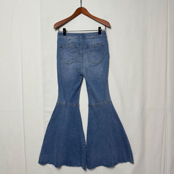 Free People We The Free Just Float On Flare Leg High Rise Med Blue Jeans Size 29 - Picture 7 of 17